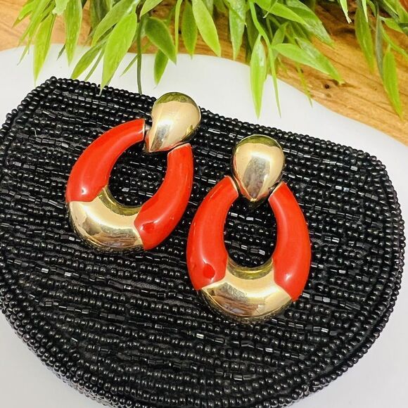 Vintage MORGAN TAYLOR Red Gold Tone Enamel Pierced Dangle Drop Earrings 1137 - Picture 3 of 7